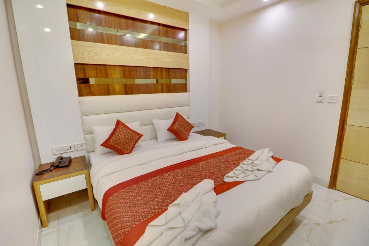 Hotel York Legacy -3 Minutes Walk From New Delhi Railway Station 'The 5 Star Ambience' Newly Built Exterior photo
