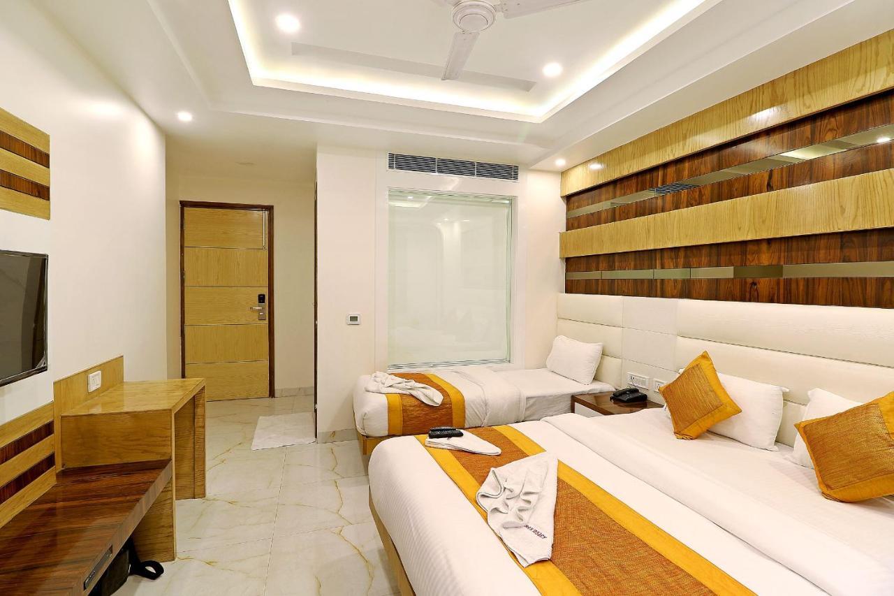 Hotel York Legacy -3 Minutes Walk From New Delhi Railway Station 'The 5 Star Ambience' Newly Built Exterior photo