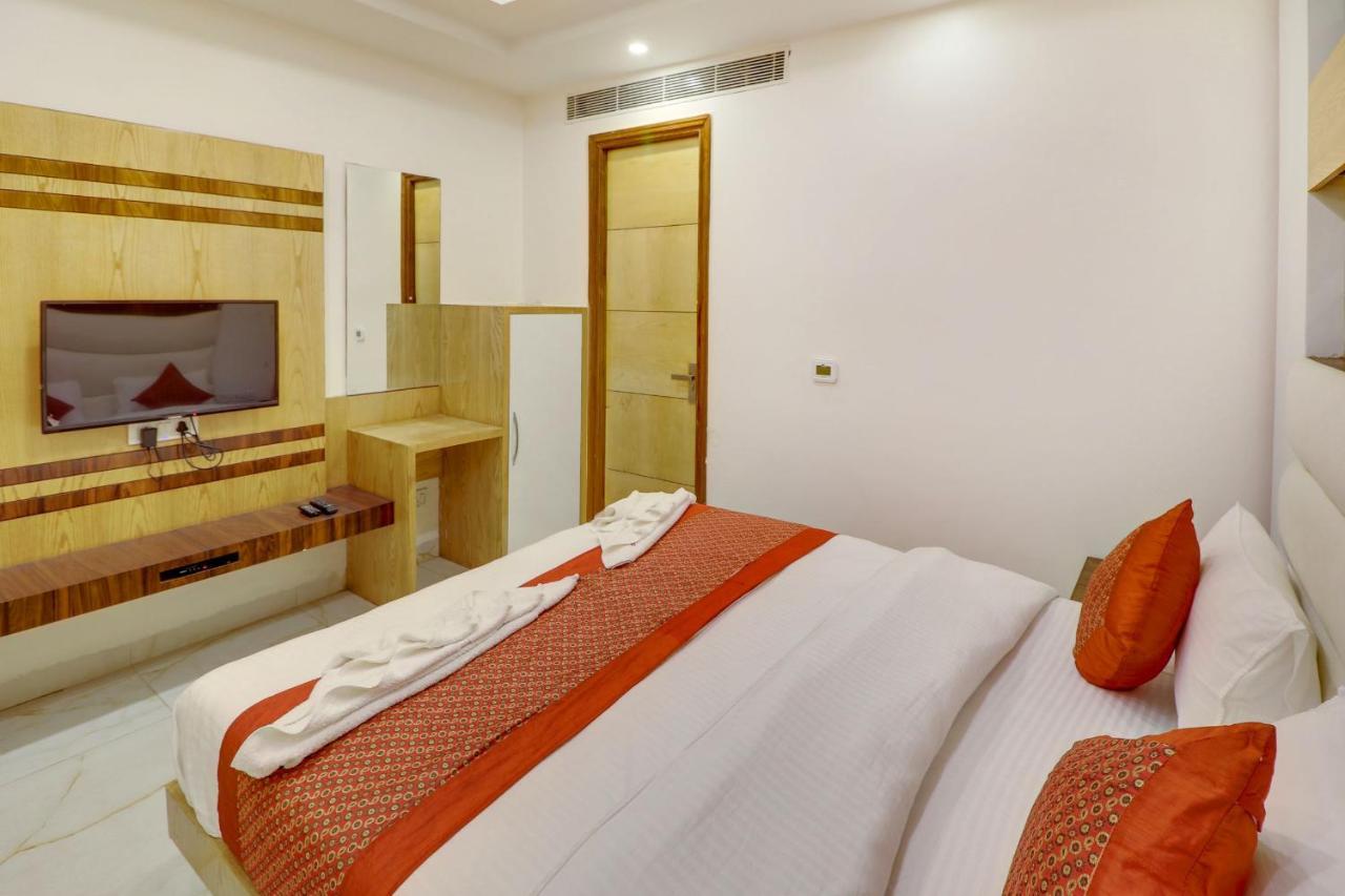 Hotel York Legacy -3 Minutes Walk From New Delhi Railway Station 'The 5 Star Ambience' Newly Built Exterior photo